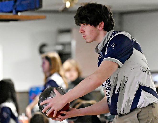 Dallastown’s Brendan Smith during bowling action against York Tech at Lion Bowling Center in Red Lion, Tuesday, Jan. 9, 2024. (Dawn J. Sagert/The York Dispatch)