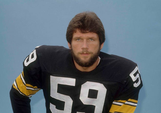 Jack Ham (59) linebacker for the Pittsburgh Steelers in action, 1980. Location unknown. (AP Photo)