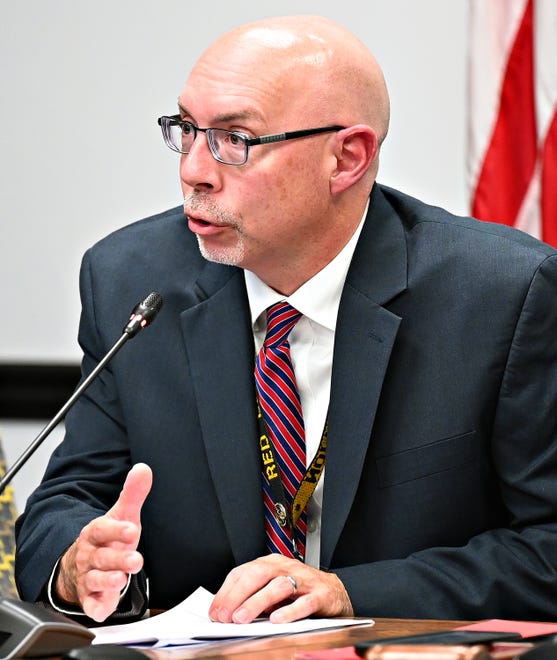Acting Superintendent Eric Wilson during Red Lion Area School District’s Board of School Directors meeting at Red Lion Area Education Center in Windsor Township,Thursday, Nov. 17, 2022.  Dawn J. Sagert photo
